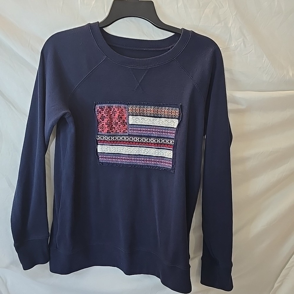 Eddie Bauer Long Sleeve Crewneck Long Sleeve Cottagecore Flag Design Blue Size S
